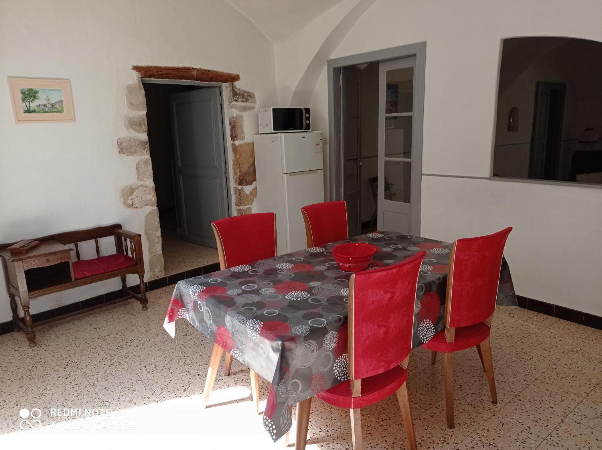 Le Gite De Flavie Montpeyroux  Extérieur photo